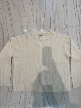 American Eagle- Cream Crewneck Knit Sweater (Brand New)